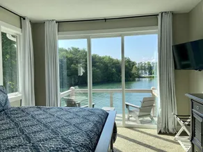 Südländischer Charme - keine Stufen, kurze Wand bis zum 2-stöckigen Dock - herrlicher Seeblick - Image 5