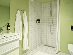 Superior One-Bedroom Apartment for 4 - Image 4