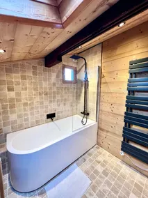 Chalet 'Mouflon - Vue Lac Imprenable' avec terrasse privée et balcon - Image 5
