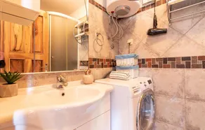 2 bedroom gorgeous apartment in Dobropoljana - Image 2
