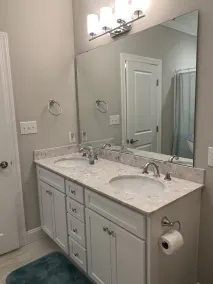 Modern townhome with elevator!  -  5 min walk to the beach - Image 3