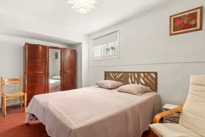 Appartement \"Chez Eliane Au Lavandou\" avec terrasse privée, jardin privé et Wi-Fi - Image 4