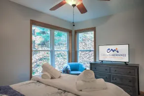 Pet-Friendly Mt. Retreat w/ Fire Pit + Biltmore Pass | 48 Min to Asheville - Image 5