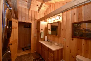 Rustic Lakefront Log Cabin Retreat w/Pontoon included Memorial to Labor Day  - Image 4