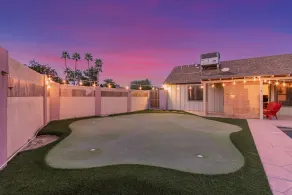 KIDS LOVE ME!  Neon 5 Waterfall Heated Pool, HOT TUB, Putting Greens & Fire Pit - Image 4