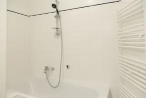 First-Class-Apartments Schoenbrunn, with 2 Bedrooms and a balcony, 100 m2 - Image 2