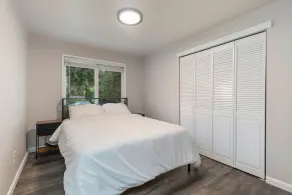 Quiet 3BR Retreat Near Woodinville Wine Country - Image 3