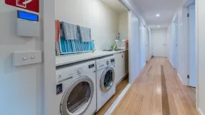 Disabled access and wheelchair friendly, pets allowed, disabled bathroom - Image 2