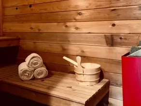 Modern-Rustic Style, Spacious, Suntec Townhouse.  Hot tub & sauna. - Image 3
