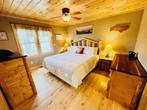 Hot Tub, Foosball, WIFI, Wetbar, Privat, 5 minutter fra Downtown Blowing Rock. - Image 3