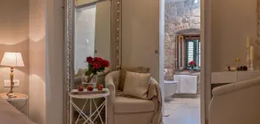 Jupiter Lux Rooms - Image 3