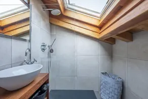 Nice And Spacious Apt In Chamonix Mont Blanc - Image 3