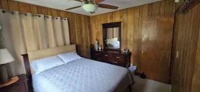 Lakefront Cottage - Image 5