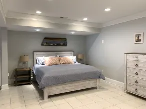 Bay View Studio Apartment - Image 5