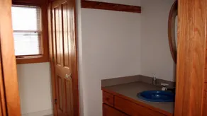 5 bedroom accommodation in Loveladies - Image 3