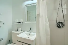 Singer Island Inn - Image 5