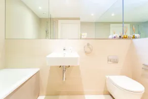 Amazing 2 Bedroom, 2 Bathroom Flat with balconies in Greenwich - Image 3
