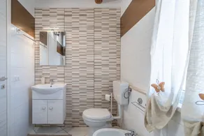 Ferienwohnung 'Le Tre Pigne' mit Balkon, WLAN und Klimaanlage - Image 3