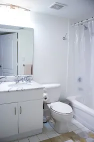 **NEW** Ocean Front 3 Bedroom Apartment in the heart of Brickell - Image 3