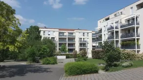 Appartement grand T2, calme, proche Lyon, balcon parking et transports - Image 4