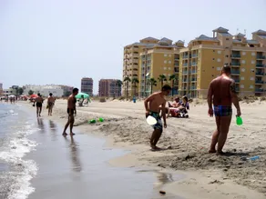 Smuk, dobbelt BEACH FRONT Penthouse, betagende udsigt, Wi-Fi, SAT TV, pool - Image 3