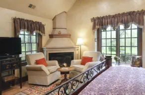 Hillbrook Inn & Spa - Image 2