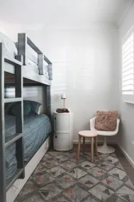 The Black Pearl – 4BR Beach House with Pavilion | 5-Min Flat Walk to Pearl Beach - Image 5