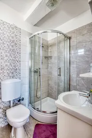 Two bedroom apartment near beach Grebaštica, Šibenik (A-11463-a) - Image 2