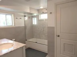 Beautifully renovated first floor ocean front duplex - Image 3