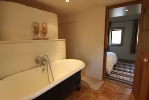 Luxury estate in Provence 14 people in a quiet area - Image 4