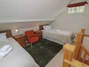Raglan Lodge - Image 5