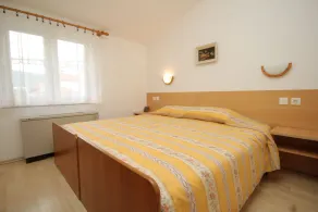 Apartments by the sea Preko, Ugljan - 8515 - Image 3