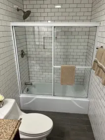 2 bedroom, 2 bath farmhouse - Image 2
