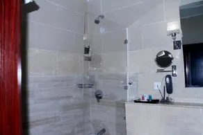 Z'Bass Hotel & Resort - Image 3