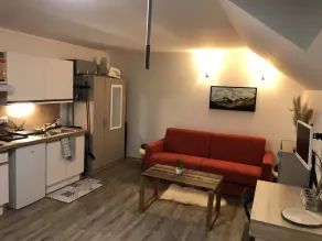 Lodging in the woods - Image 3