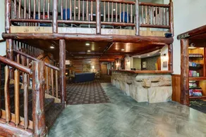 Riverside Getaway: Elegant Suites & Warm Woodland Decor | 2 Units - Image 4