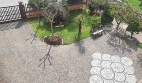 BRIGHT APARTMENT IN VILLA WITH Garden and Private Parking - Image 5