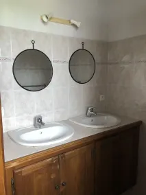Beautiful gite, renovated, in an old farmhouse. - Image 2
