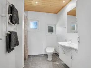 \"Rohan\" - 700m from the sea by Interhome - Image 4