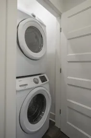 East Nashville Townhome | 2 Balcony Suites, Private Garage, 3 Mi Downtown - Image 3