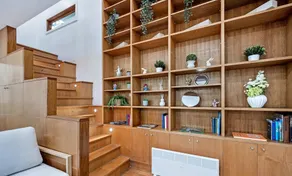 MetaWiseBnB Stylish Loft Studio with Garden in Seaforth - Image 4