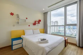 Vinhomes Central Park - Central HCMC Luxury Apartment - Image 2