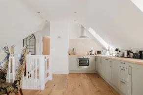 Beautiful 3 Bedroom Coach House in Oxfordshire - Image 5