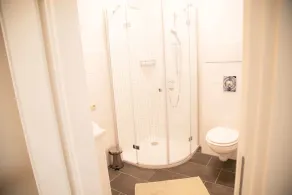 Geräumige Ferienwohnung auf dem Bauernhof mit großem, gepflegtem Garten - Image 3