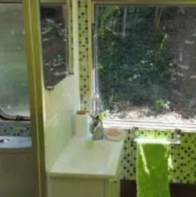 The caravan and its drop of WATER - Image 2