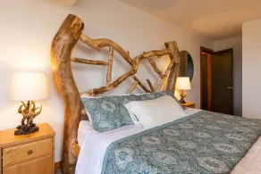 4 BR cabin mins to trails & breweries pets welcome - Image 5