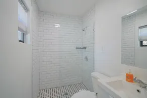 Cheerful House in Central Phoenix Enclosed Backyard Close to Airport 🛫❤️ - Image 5