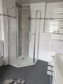 Komfortable , ruhige Ferienwohnung mit gepflegter Gartenanlage und Grillplatz - Image 5