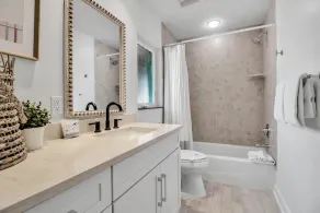Private pool and close to beach! Near shopping and dining! - Image 5