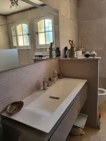 Villa  climatisé avec piscine et clôture - Image 2
